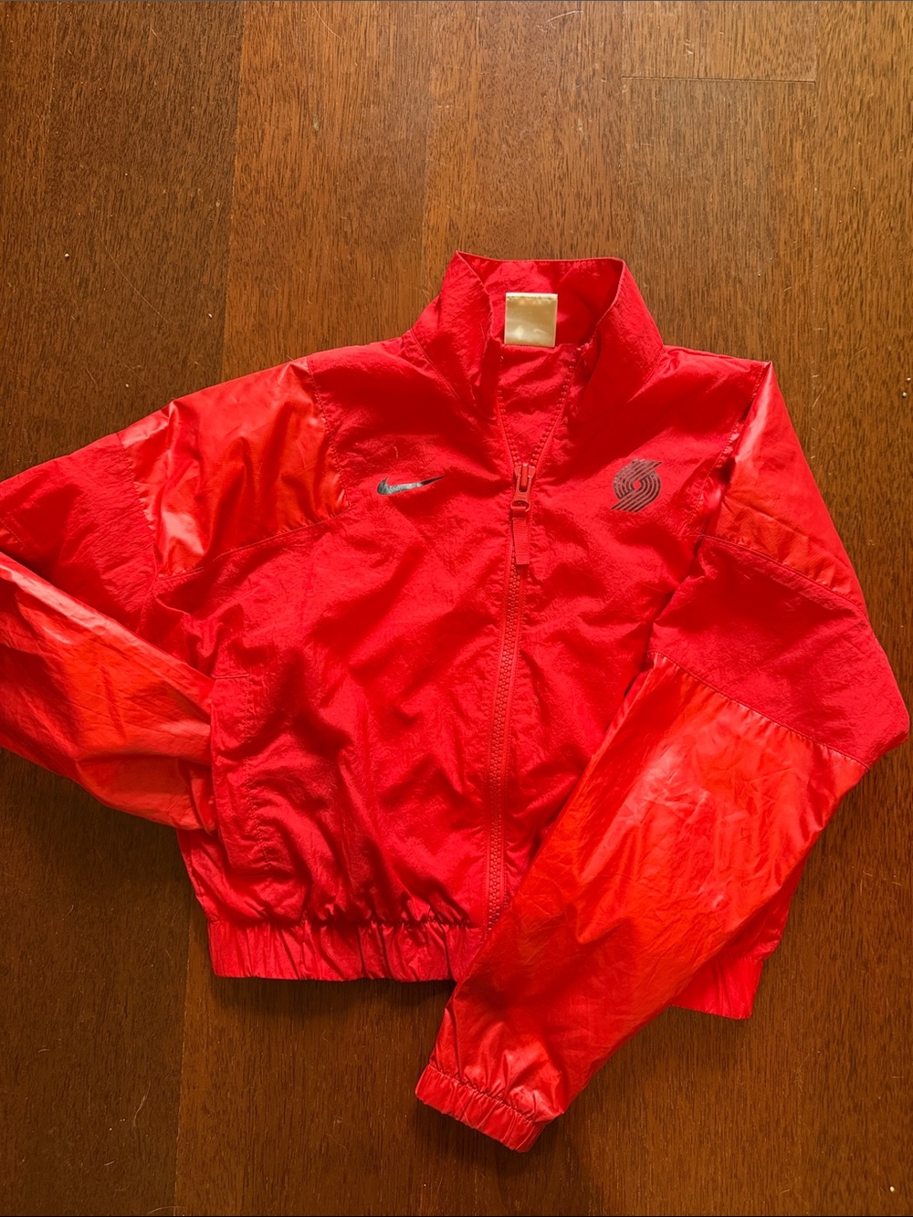 Nike women’s Bright Red Zip Trail Blazers Windbreaker
